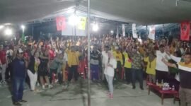 Foto bersama pasangan FAM-SAH dalam kegiatan kampanye, Senin malam || Karno Pora