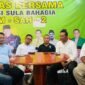 Tim pemenangan pasangan calon FAM-SAH, saat menggelar konferensi pers di Mabes FAM-SAH || Karno Pora