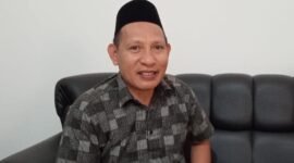 Anggota DPRD Halbar, Riswan Hi Kadam || Iin Afriyanti
