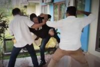 Foto : tanggapan layar aksi pemukulan terjadi di depan kantor Disprindag dan UKM Halbar || Iin Afriyanti