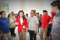 Pj Sekprov Abubakar Abdullah saat mendampingi Sherly-Sarbin dalam kunjungan ke kantor Gubernur Malut || Dok : kasedata.id