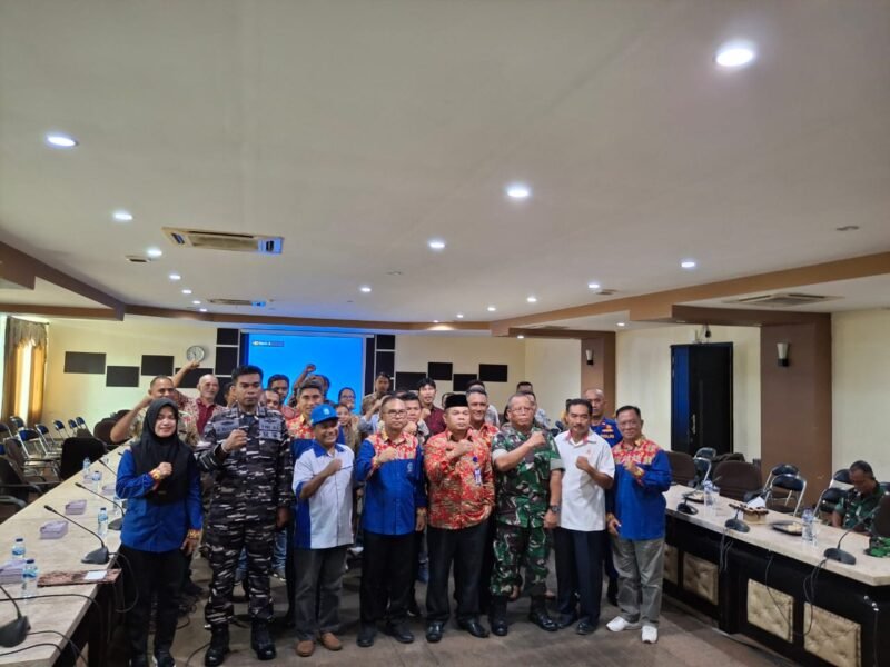 Foto bersama usai pengukuhan PODSI Halut