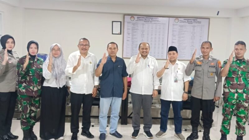 Foto bersama tim seleksi Capaski 2025 usai rapat koordinasi dan evaluasi || Dok : kasedata.id