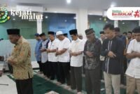 Salat Maghrib Berjamaah usai Berbuka Bersama || Dok : penkum Kejati Malut