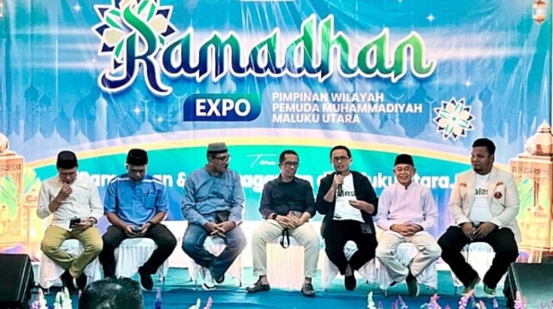 Kadikbud Maluku Utara, Abubakar Abdullah, saat memaparkan program pendidikan gratis dalam kegiatan talk show Pemuda Muhammadiyah || Foto : Ilham Mansur
