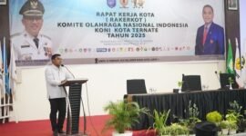 Ketua KONI Kota Ternate, Faujan A Pinang, saat memberi sambuatan pada kegiatan Rakerkot 2025 || Dok : kasedata.id