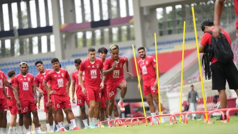 Sesi latihan Malut United Fc jelang hadapi Persis Solo || Foto : MU
