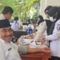 Pemeriksaan kesehatan yang diadakan oleh Dinas Kesehatan kabupaten Kepulauan sula,di Kantor Bupati || Foto : karno_kasedata