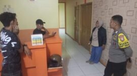 Patroli kamtibmas di Kelurahan Kayu Merah, Kota Ternate || Foto : Haerun