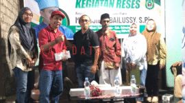 Anggota DPRD Malut, Muhajirin Bailussy saat melaksanakan reses di Kelurahan Maliaro.