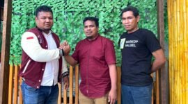 Ketua PD Muhammadiyah Halsel, Samsir Hamajen (kiri), Sahmar M. Zen (tengah) dan Fahrun Basri salah satu pengurus PW Muhammadiyah Malut.