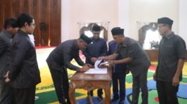 Paripurna pengumuman pemberhentian Bupati dan Wakil Bupati Pulau Taliabu masa jabatan 2021-2025 dan pengumuman hasil penetapan pasangan calon Bupati dan Wakil Bupati terpilih periode 2025- 2030.