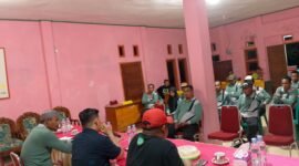 Kepala Inspektorat, Kamarudin Mahdi, saat menggelar kegiatan monitoring dan evaluasi (Monev) di sejumlah Desa || Foto : Karno_kasedata