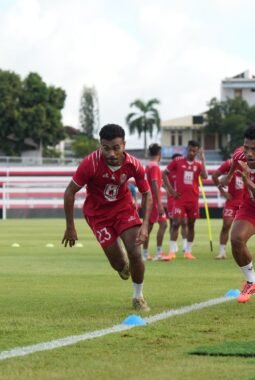 Laga Emosional di Kandang Terakhir Malut United