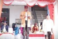 Wali Kota Ternate Dr. M Tauhid Soleman saat membacakan pidato menteri Pendidikan dalam peringatan Hardiknas 2025 || dok : Haerun_kasedata