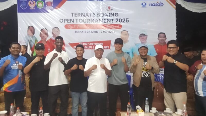 Foto bersama wakil wali kota Ternate Nasri Abubakar usai kegiatan || Foto : Haerun_kasedata