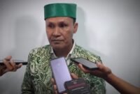 Kepala Dinas Pendidikan Kota Ternate, Muhlis Djumadil saat diwawancarai || Foto : haerun_kasedata