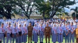 Kadikbud Abubakar Abdullah usai menghadiri upacara bendera, Senin, pagi di SMA Negeri 2 Ternate.