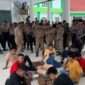 Massa aksi mengatasnamakan Front Perjuangan Masyarakat (FPM) geruduk kantor Bupati Halsel.