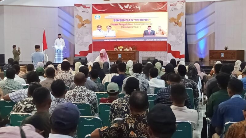Kegiatan bimtek Siskuedes di Aula Kantor Bupati Halmahera Selatan pada Jumat (16/5/2025)