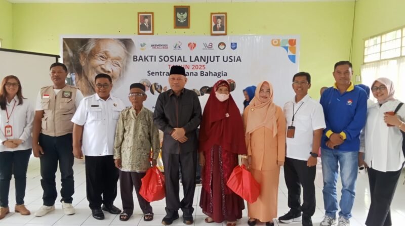 Wakil Gubernur Malut, Sarbin Sehe, usai menghadiri kegiatan Bakti Sosial Lanjut Usia di UPTD Himo-himo Ternate.