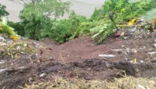 Longsor di kawasan perbatasan antara Kelurahan Kelumata dan Ngade || dok : haerun_kasedata