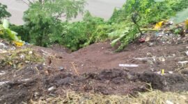 Longsor di kawasan perbatasan antara Kelurahan Kelumata dan Ngade || dok : haerun_kasedata