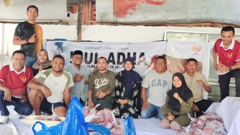 Pengurus KONI Kota Ternate saat menggelar penyembelihan hewan kurban || dok : kasedata.id