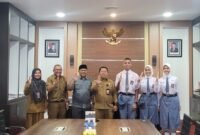 Foto bersama tiga peserta calon Paskibraka Kota Ternate untuk mengekuti seleksi tingkat nasional di jakarta || dok : kasedata