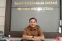 Plt Kepala BKD Maluku Utara, Zulkifli Bian, usai diwawancarai awak media di ruang kerjanya, Senin (21/7/2025). || Doc : IL_kasedata.id