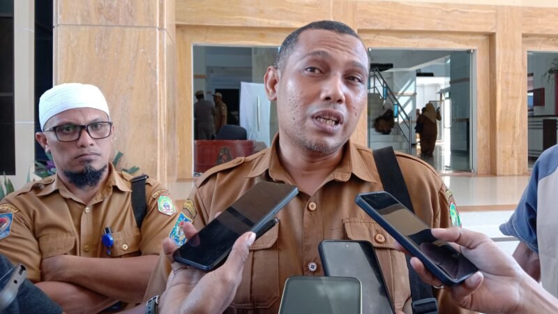 Direktur RSJ Sofifi, dr. Yazzit Mahri, usai menghadiri rapat di kantor Gubernur Maluku Utara, Senin (21/7/2025). || Doc : IL_kasedata.id
