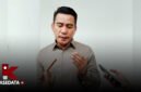Ketua DPRD Kota Ternate, Rusdi A. IM, saat diwawancarai || Foto : kasedata.id