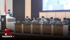 Wali Kota Dr. H. M. Tauhid Soleman saat meyampaikan  Ranperda RPJMD Kota Ternate Tahun 2025–2029 dalam paripurna ke-6 masa persidangan III DPRD Kota Ternate || Foto : Edo huka _kasedata  