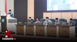 Wali Kota Dr. H. M. Tauhid Soleman saat meyampaikan  Ranperda RPJMD Kota Ternate Tahun 2025–2029 dalam paripurna ke-6 masa persidangan III DPRD Kota Ternate || Foto : Edo huka _kasedata  