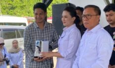 Gubernur Malut Serahkan Bantuan Peralatan Kopi ke Barista Caffe