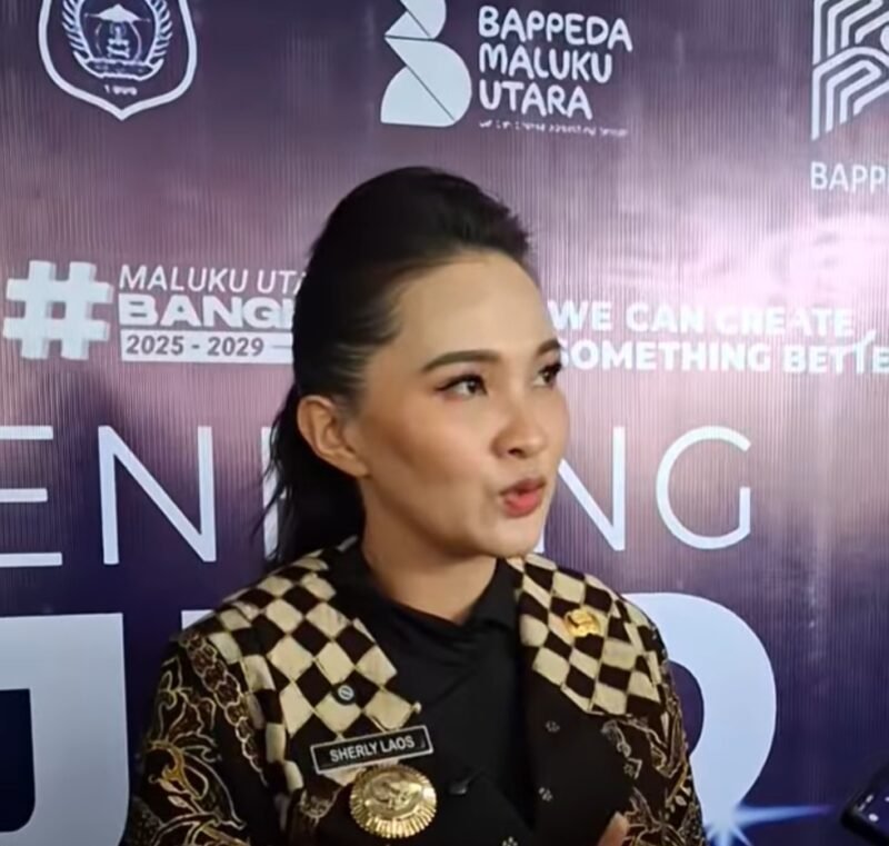Gubernur Maluku Utara, Sherly Tjoanda Laos, diwawancarai awak media usai membuka Musrenbang RPJMD tahun 2025-2029 di Kota Ternate, Jum'at (25/7/2025). || Foto : kasedata.id