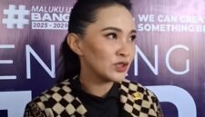 Gubernur Maluku Utara, Sherly Tjoanda Laos, diwawancarai awak media usai membuka Musrenbang RPJMD tahun 2025-2029 di Kota Ternate, Jum'at (25/7/2025). || Foto : kasedata.id