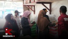 Tim Pengendalian Inflasi Daerah saat menggelar sidak ke pasar || Foto : Karno_kasedata