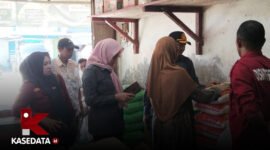 Tim Pengendalian Inflasi Daerah saat menggelar sidak ke pasar || Foto : Karno_kasedata