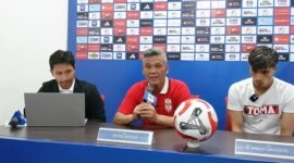 Pelatih Malut United Hendri Sosilo sampaikan keterangan persnya usai bermain imbang menghadapi Bali United. || dok : Ilham/Kasedata