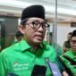 Wakil Ketua Umum DPP PKB, H. Faisol Riza, diwawancarai awak media usai membuka Rakerwil DPW PKB Maluku Utara. || dok : Ilham/KASEDATA.ID