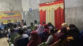 BPD Desa Nyonyifi memfasilitasi Musyawarah Desa Luar Biasa (Musdesus) dalam rangka pemberhentian kepala Desa Nyonyifi. || dok : kasedata.id