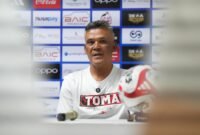 Pelatih kepala Malut United FC, Hendri Susilo, dalam konferensi pers  jelang laga kontra Dewa United || Foto : MU_kasedata