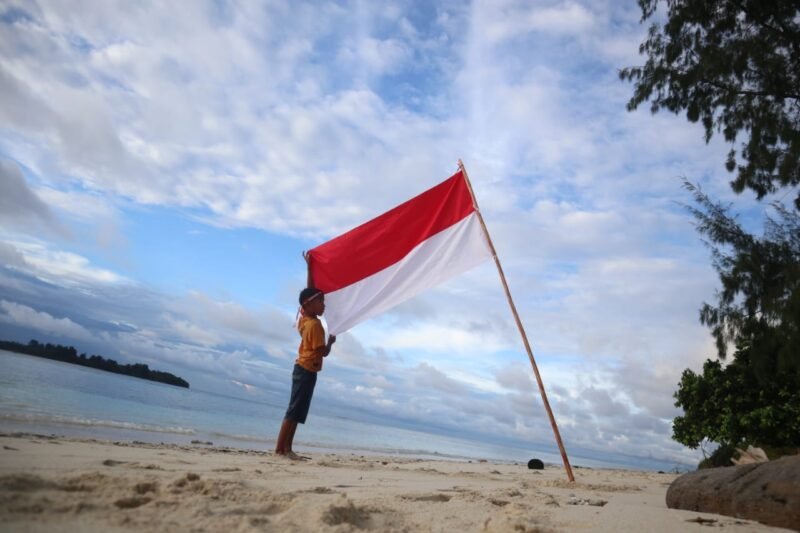 Pulau Liwo, kecamatan patani utara, Halmahera tengah, lokasi yang dipilih akan  digelar upacara HUT Kemerdekaan || Sukrasi_kasedata