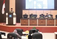 Wali Kota Ternate, Dr. H. M. Tauhid Soleman, saat menyampaikan jawaban atas pandangan umum fraksi-fraksi DPRD || Foto : istimewa