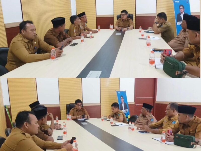 Rapat bersama ketua panitia HUT Kemerdekaan bersama Camat se-Kota Ternate || dok : kasedata.id