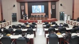 Pidato Wali Kota Ternate dalam rapat paripurna ke-18 tentang pengesahan Rancangan APBD Perubahan Tahun Anggaran 2025 || Foto : Ewin_Kasedata
