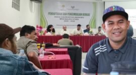 Panitia saat menggelar pendaftaran dan pengembalian berkas bakal calon ketua umum HIPMI Malut beberapa hari lalu/Steering Committee, Mohdar Bailusy || Foto : kasedata