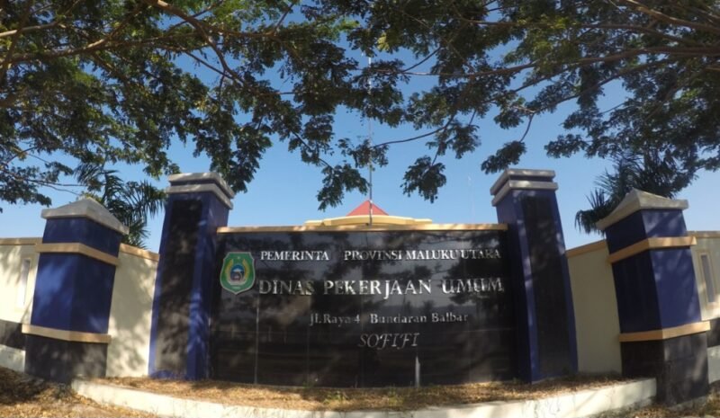 Kantor Dinas Pekerjaan Umum dan Penataan Ruang (PUPR) Provinsi Maluku Utara.