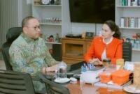 Gubernur Sherly bersama Sekjen Kementerian Sosial RI, Robben Riko, di Jakarya, Selasa, (5/8/2025). || dok : Adpim Malut